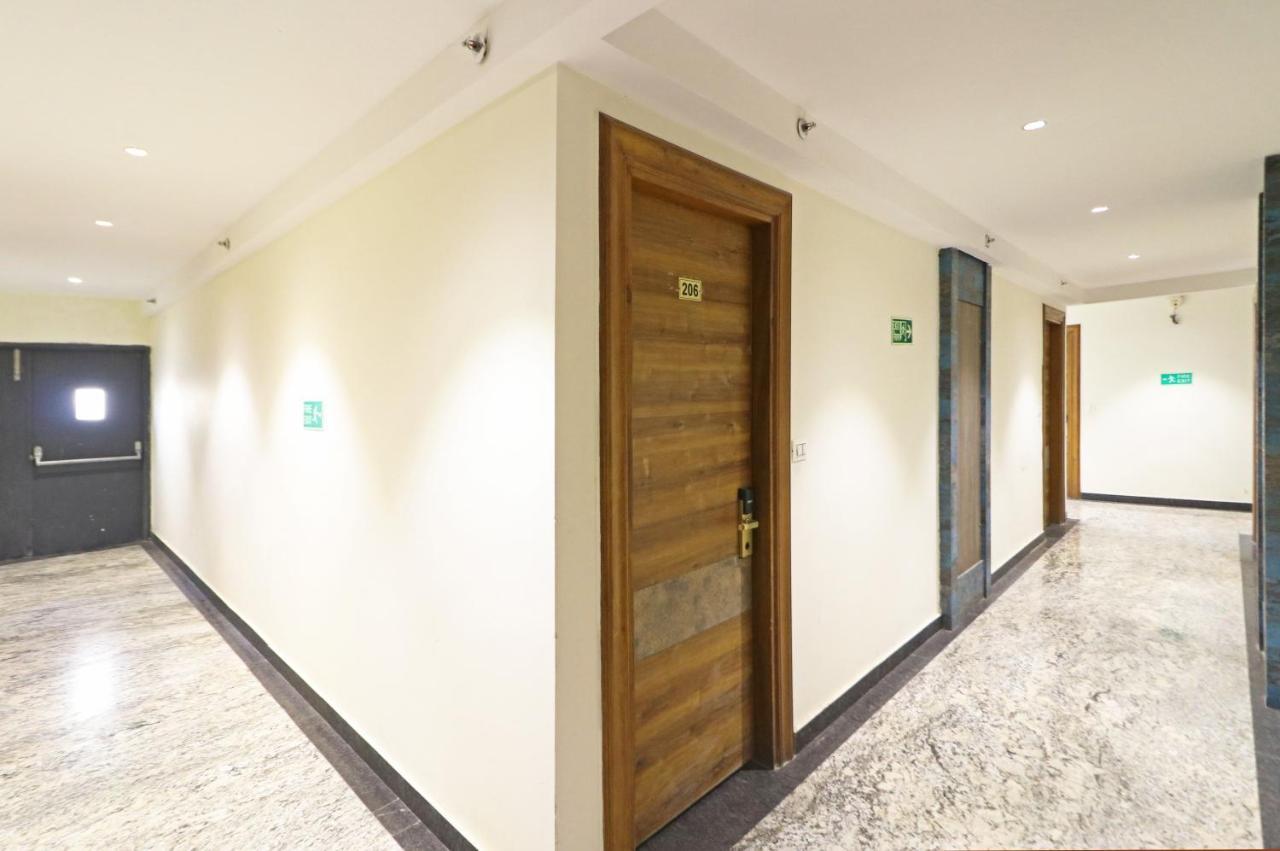 The Ivy Grand Hotel In City Centre With Free Secured Parking Nueva Delhi Exterior foto