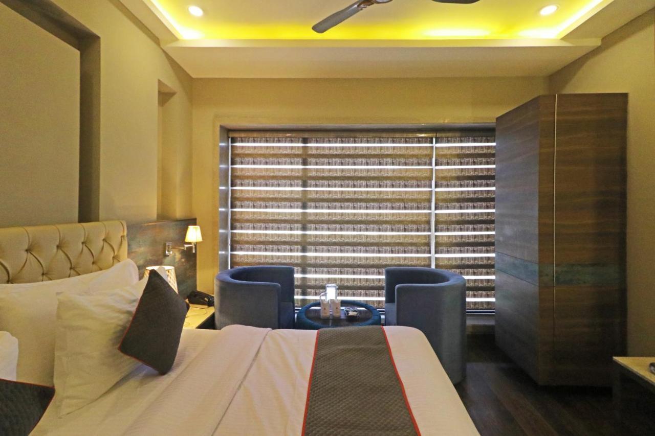 The Ivy Grand Hotel In City Centre With Free Secured Parking Nueva Delhi Exterior foto