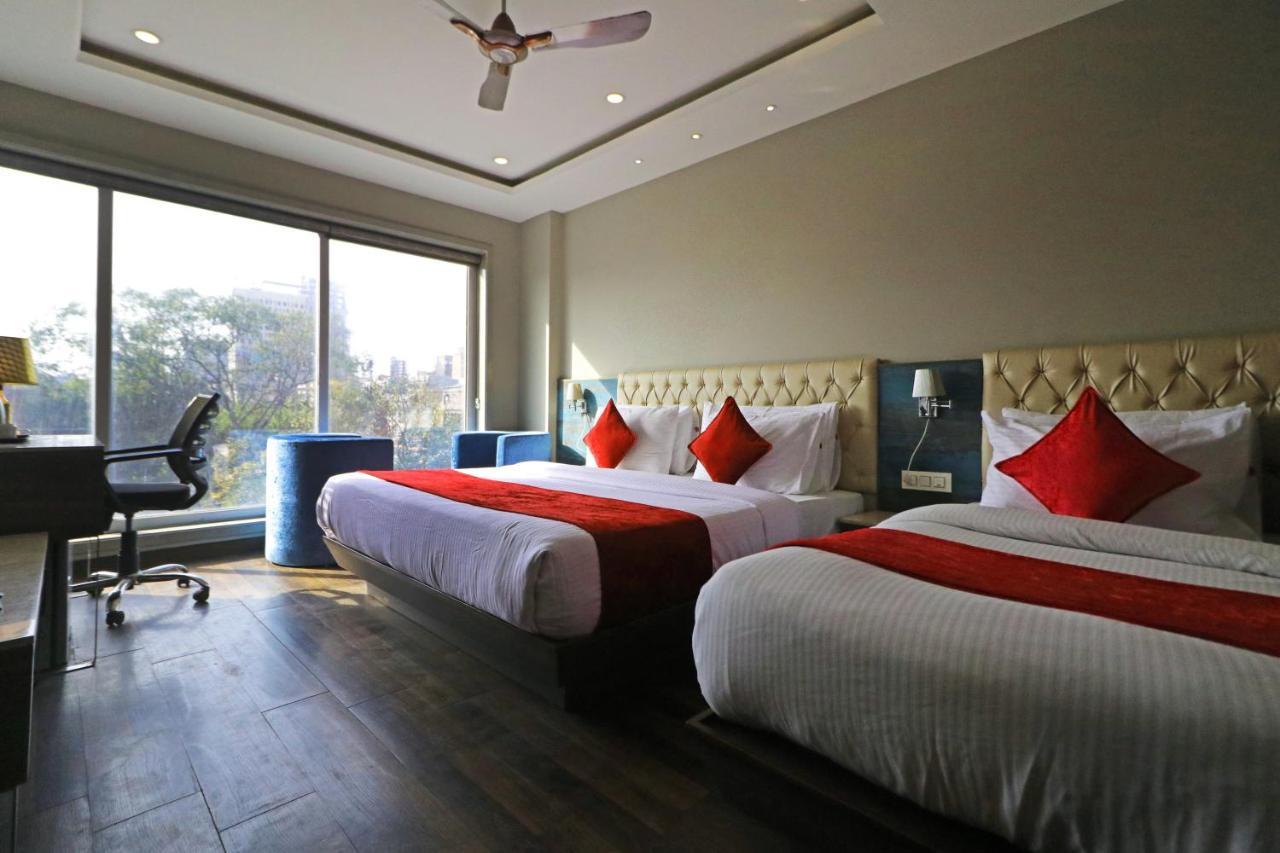 The Ivy Grand Hotel In City Centre With Free Secured Parking Nueva Delhi Exterior foto