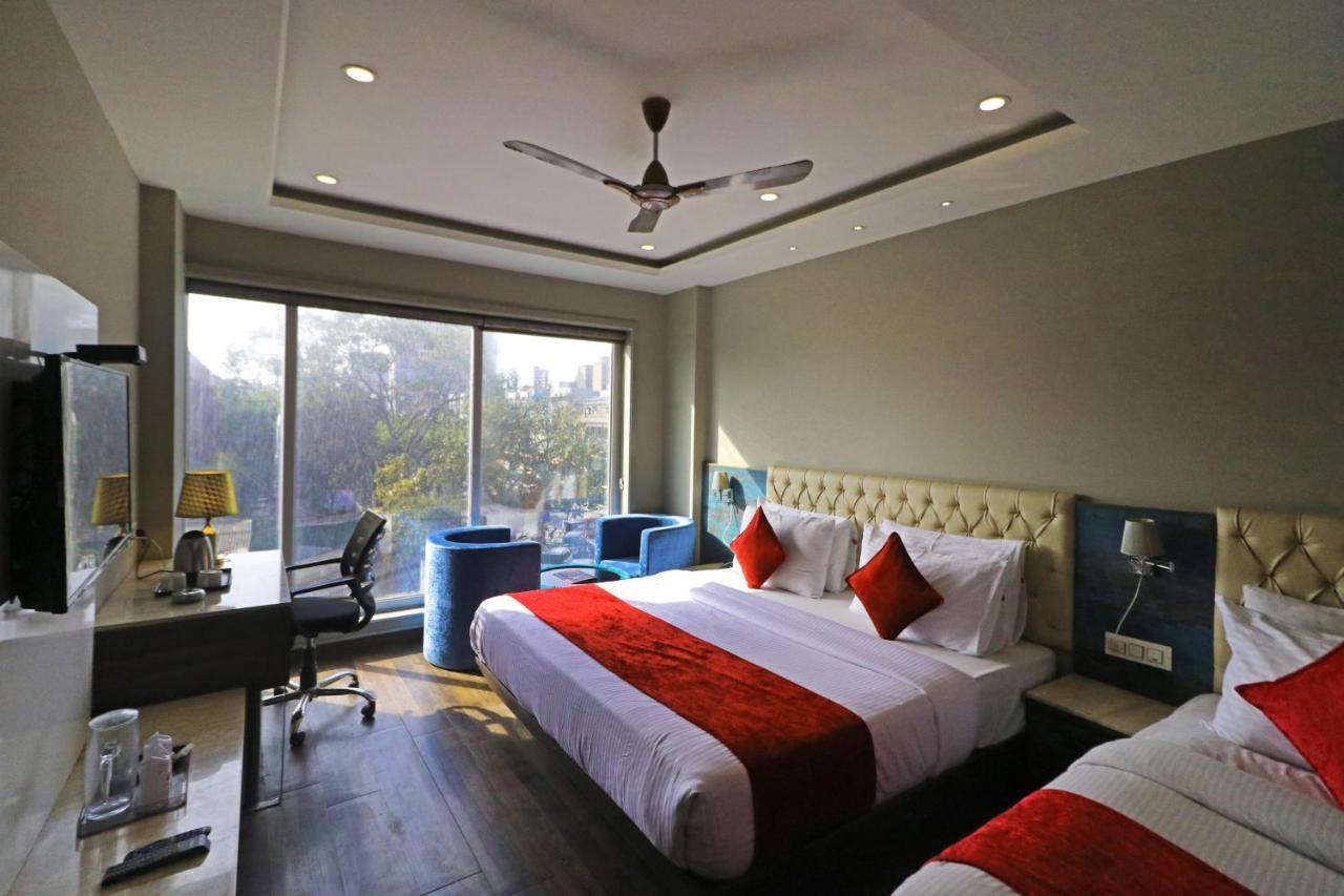 The Ivy Grand Hotel In City Centre With Free Secured Parking Nueva Delhi Exterior foto